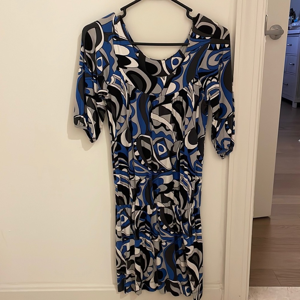Campaigne dress with 3/4 sleeves